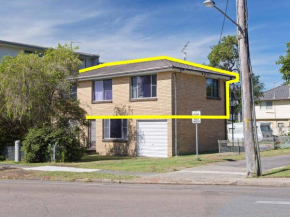Dalwood', 1/43 Soldiers Point Road - top floor and perfect for small boat parking